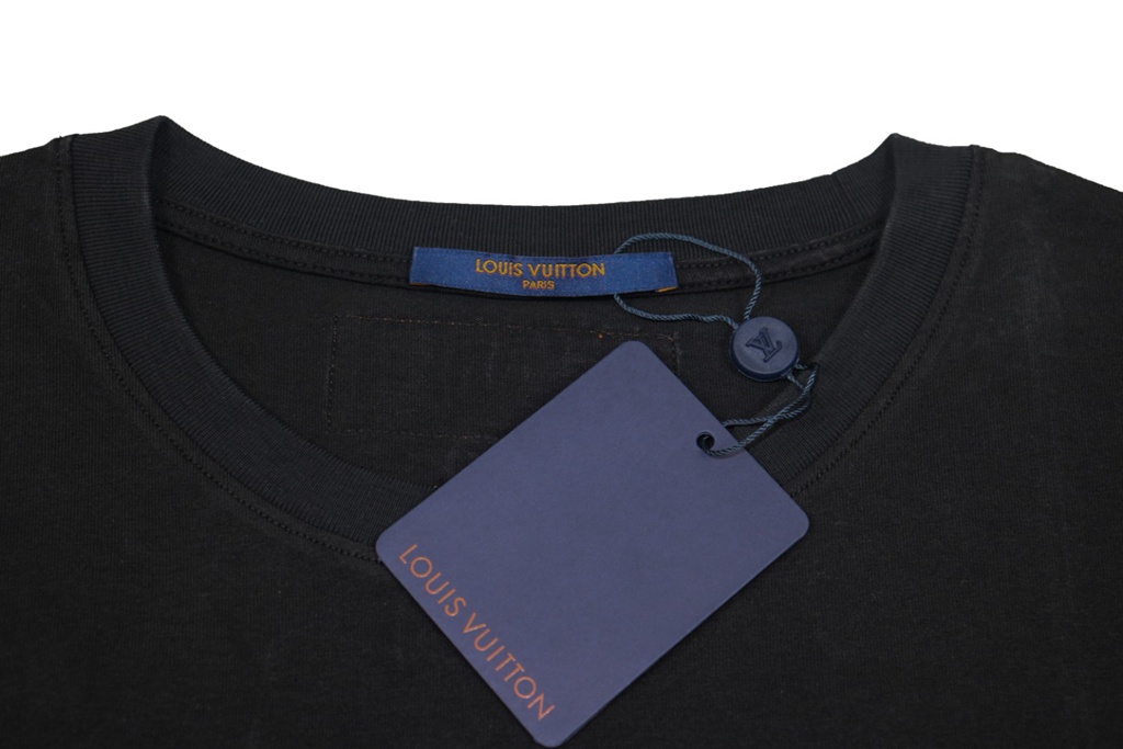 LV T-shirt